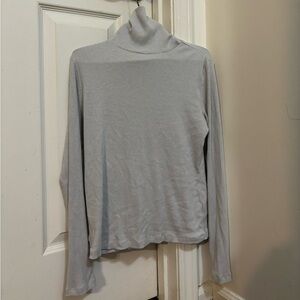 Small Light Grey Old Navy Turtleneck